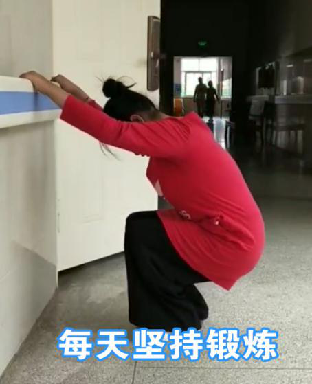 13歲女孩自幼患“腦癱”，行動(dòng)受阻，經(jīng)系統(tǒng)康復(fù)治療能獨(dú)立步行！