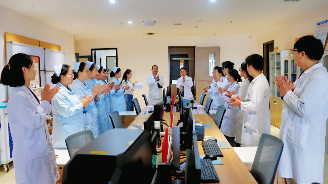 重磅喜訊丨資深腫瘤專家孟健華主任受聘任保山安利醫(yī)院腫瘤科主任！